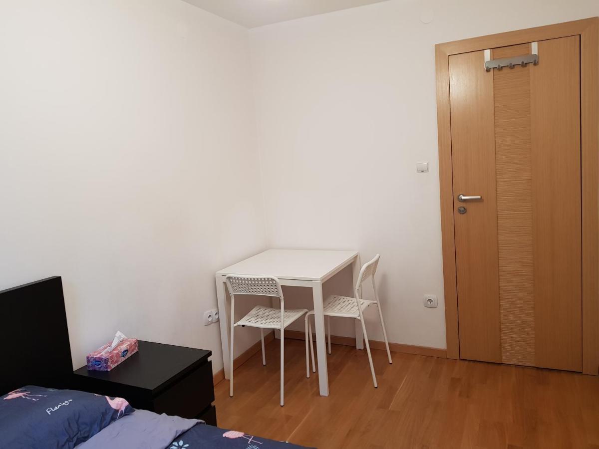Mirrorroom Pl Citycenter ワルシャワ エクステリア 写真